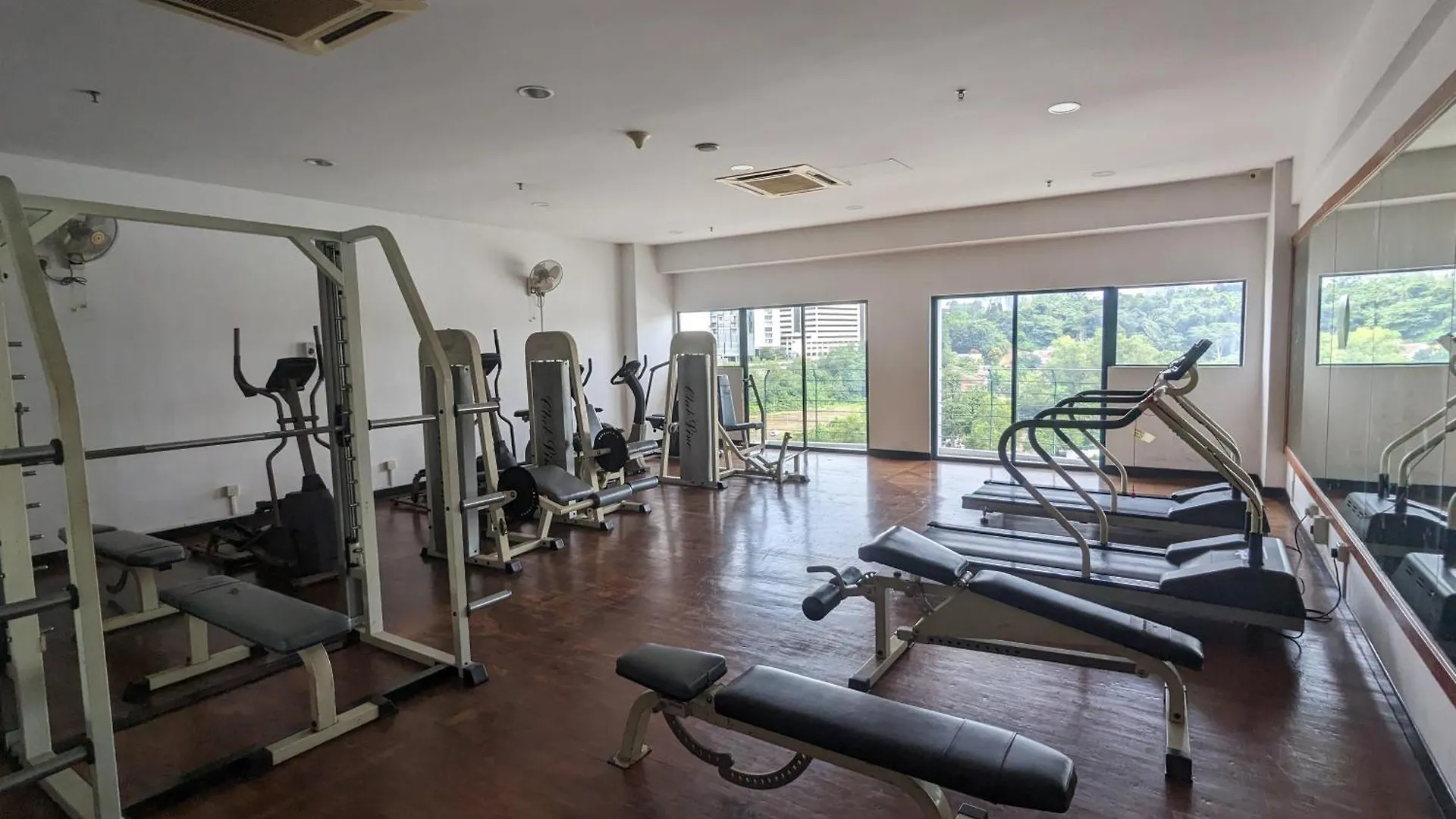 Peninsula Suites 쿠알라룸푸르 아파트